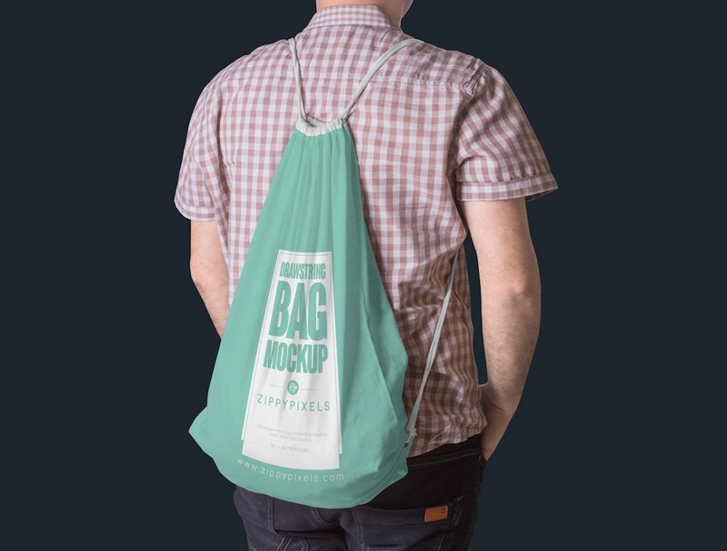 Gaya Pakai Souvenir Tote Bag Serut semi-casual