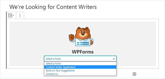 Memilih formulir Anda dari daftar dropdown WPForms