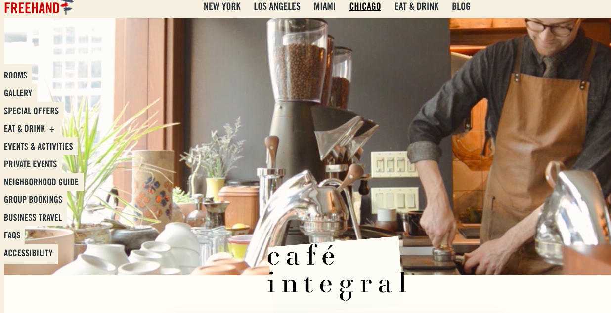 Situs web Freehand Hotel menampilkan Cafe Integral.