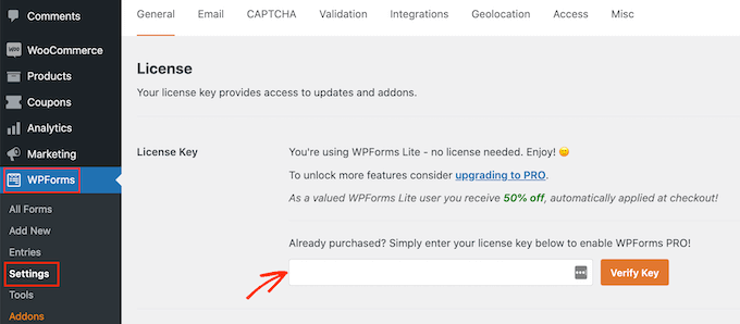Memasukkan kunci lisensi WPForms Anda